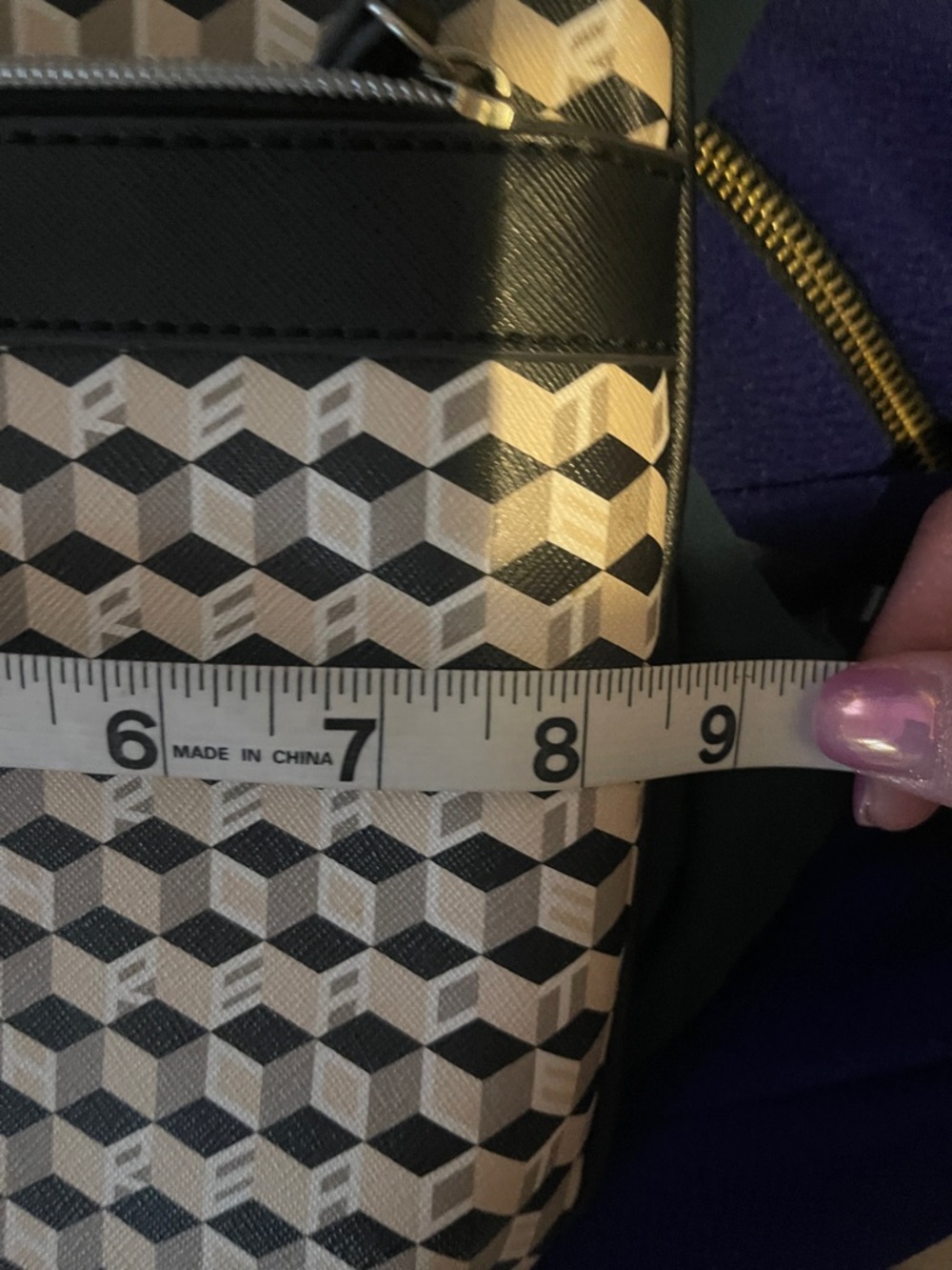 Kenneth Cole Reaction Black & Cream Patterned Crossbody - Picture 5 of 8